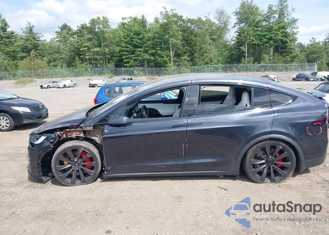 2023 Tesla Model X Plaid Tri Motor All-Wheel Drive z USA, uszkodzony, nr VIN 7SAXCBE60PF431371